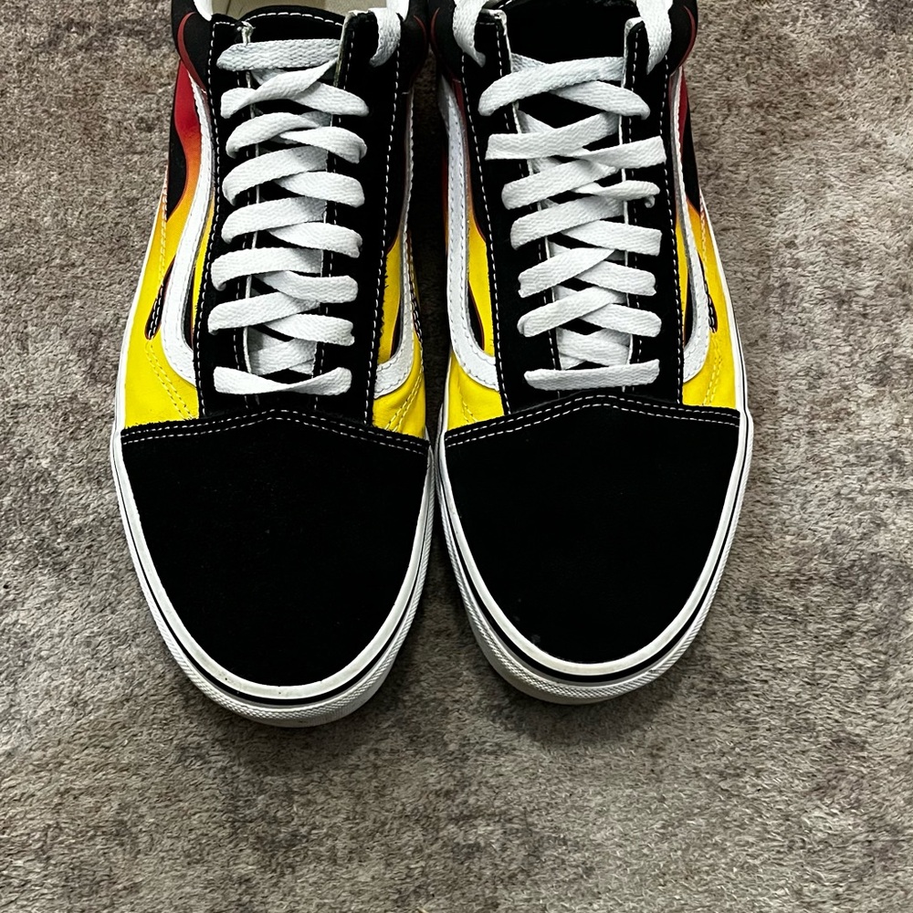 Vans Knu Skool Skate Shoe